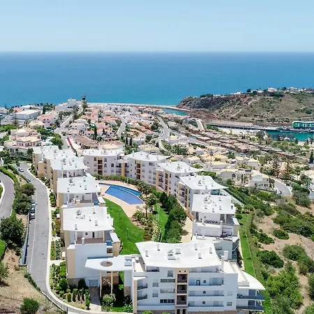 Homes Eco With Terrace, 2 Swimming Pools & Tennis Court * Albufeira