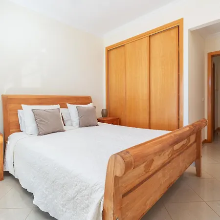 Homes Eco With Terrace, 2 Swimming Pools & Tennis Court Αλμπουφέιρα